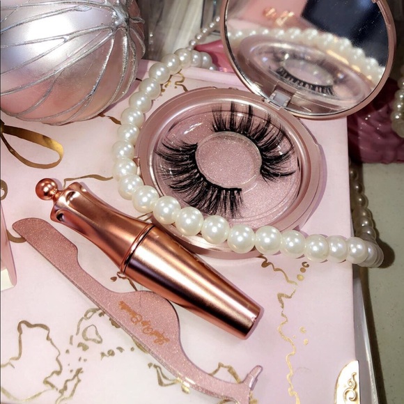 Level Up Magnetic Lashes - Picture 3 of 3